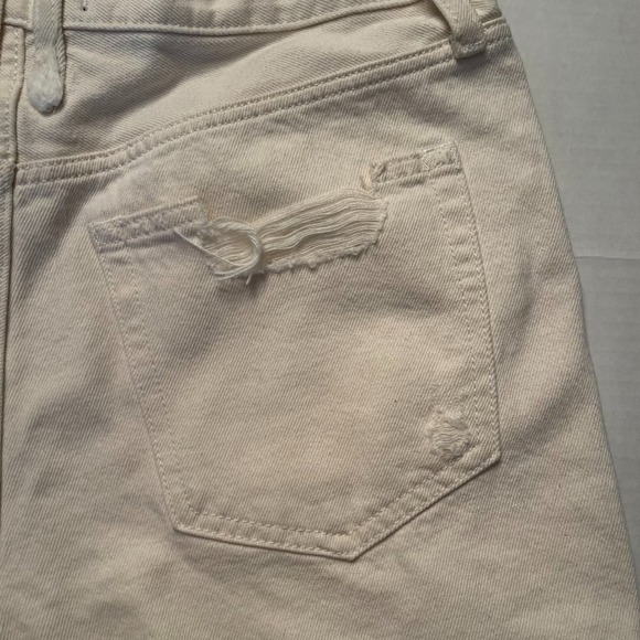 NWT We The Free Women's Bright White Distressed Cut-Off Jean Shorts Size 31 - Picture 8 of 9